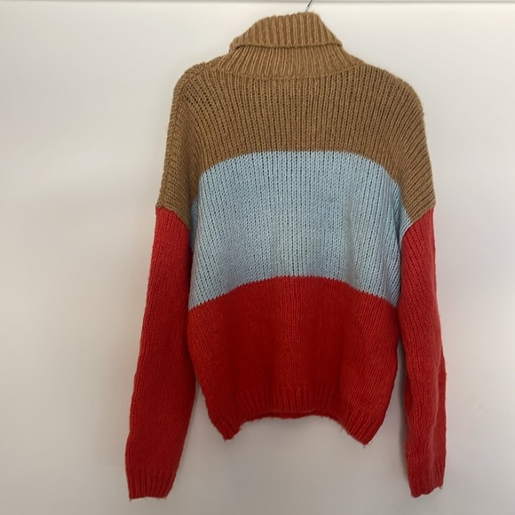 Multi-colored Sweater - Picture 5 of 5